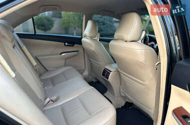Седан Toyota Camry 2011 в 
