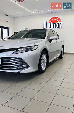 Седан Toyota Camry 2019 в 