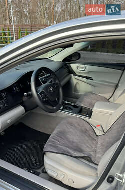 Седан Toyota Camry 2017 в 