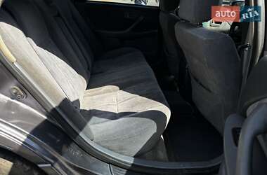 Седан Toyota Camry 1998 в 