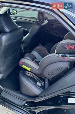 Седан Toyota Camry 2017 в 