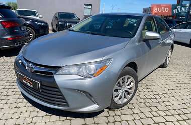 Седан Toyota Camry 2017 в 