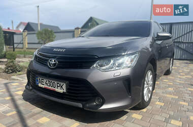 Седан Toyota Camry 2016 в Новомосковске