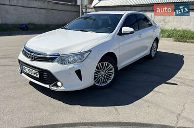 Седан Toyota Camry 2016 в Києві