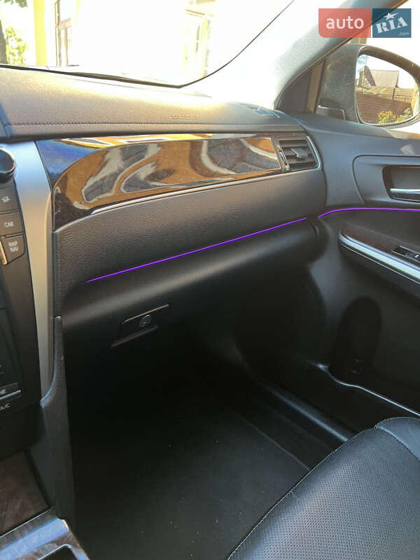 Седан Toyota Camry 2017 в Николаеве