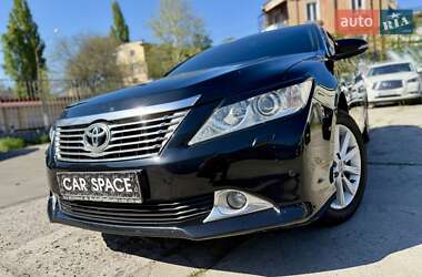 Седан Toyota Camry 2011 в 