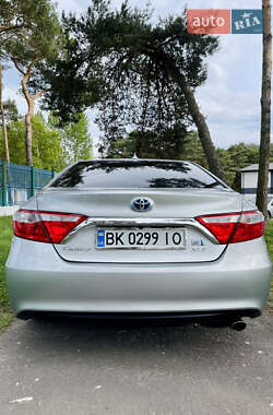 Седан Toyota Camry 2015 в 