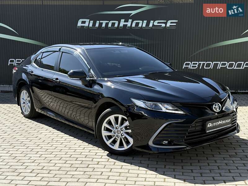 Toyota Camry 2021