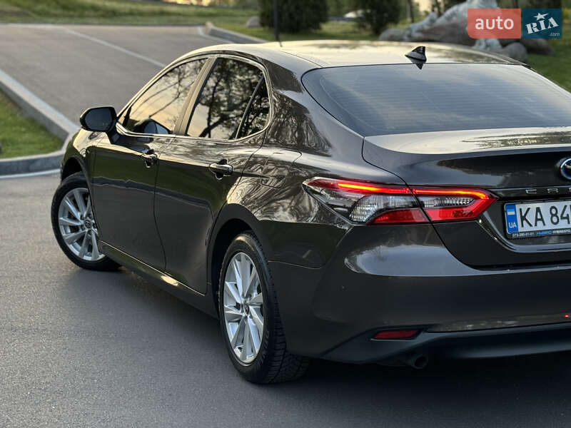 Седан Toyota Camry 2021 в Києві
