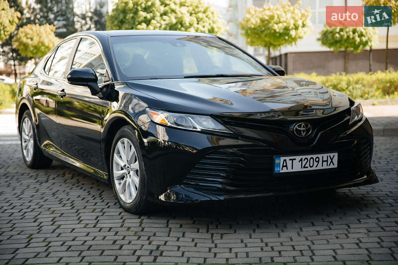 Toyota Camry 2018