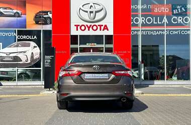 Седан Toyota Camry 2019 в 