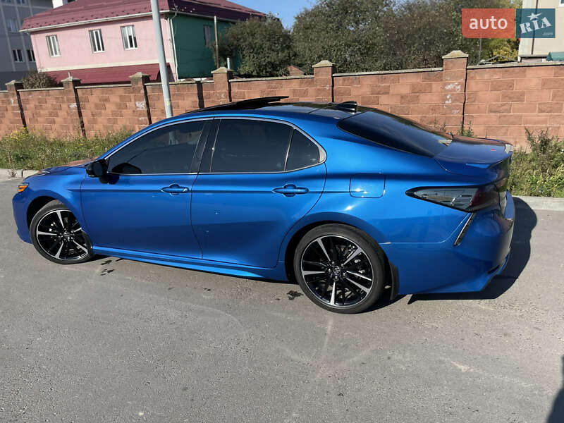 Toyota Camry 2018