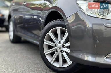 Седан Toyota Camry 2011 в 