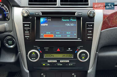 Седан Toyota Camry 2011 в 