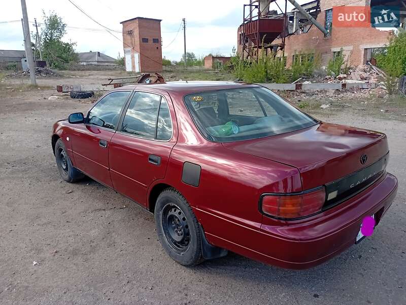 Седан Toyota Camry 1992 в 