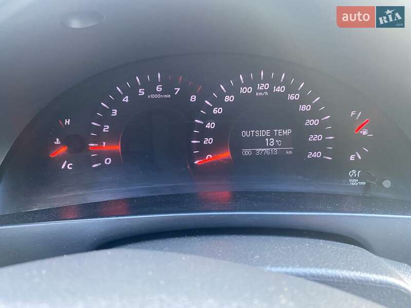 Седан Toyota Camry 2007 в Києві