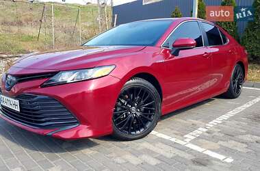 Седан Toyota Camry 2020 в 