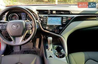 Седан Toyota Camry 2020 в 