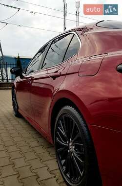 Седан Toyota Camry 2020 в 