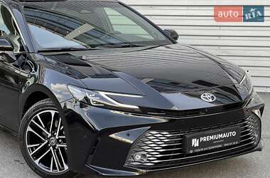 Седан Toyota Camry 2024 в 
