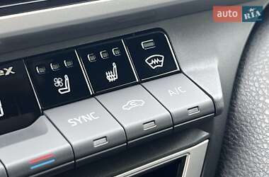 Седан Toyota Camry 2024 в 