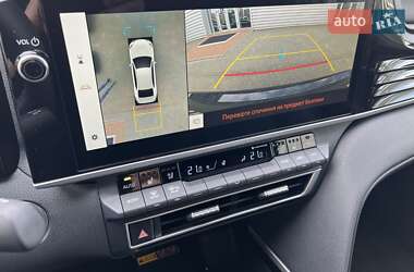 Седан Toyota Camry 2024 в 