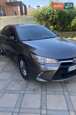 Седан Toyota Camry 2016 в 