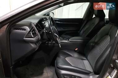 Седан Toyota Camry 2019 в 