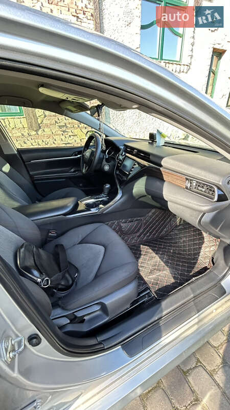 Седан Toyota Camry 2019 в Коломиї
