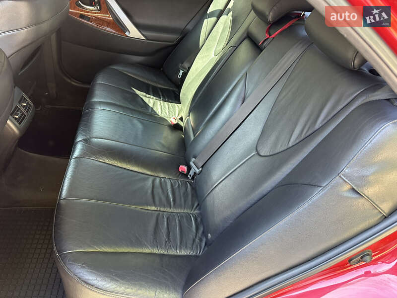 Седан Toyota Camry 2008 в Кривом Роге