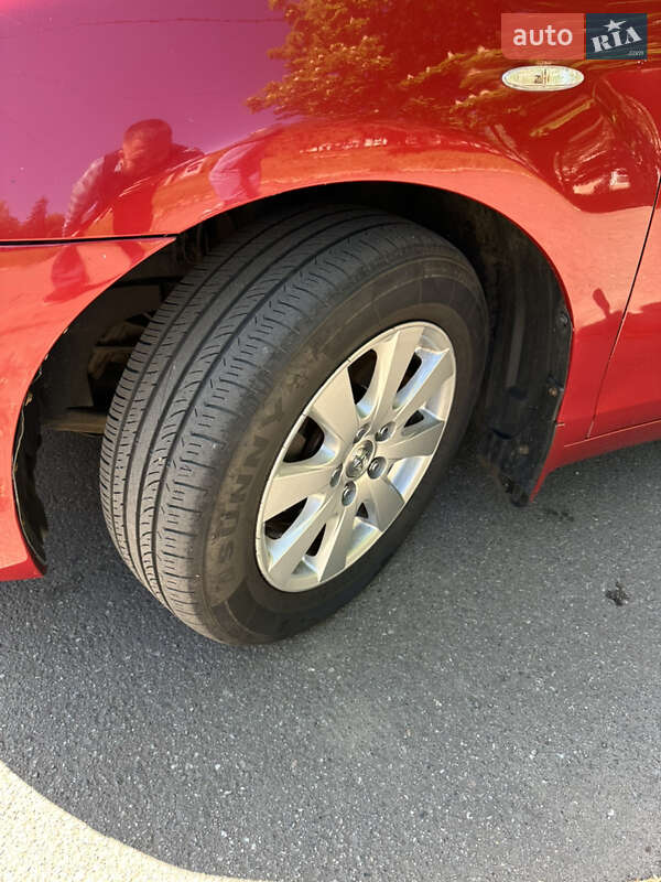 Седан Toyota Camry 2008 в Кривом Роге