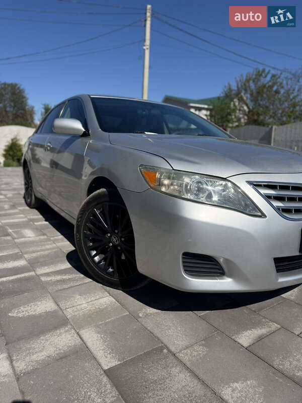 Toyota Camry 2011