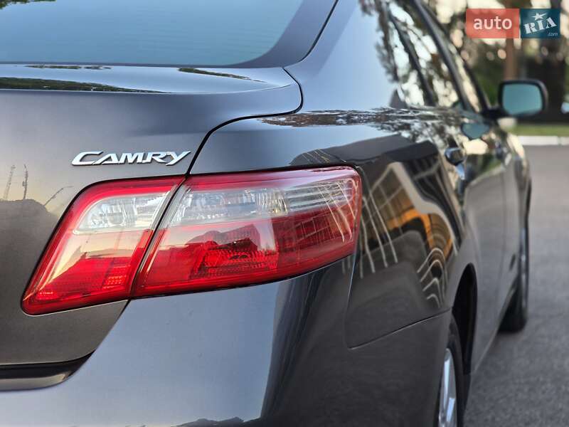 Седан Toyota Camry 2006 в Харькове