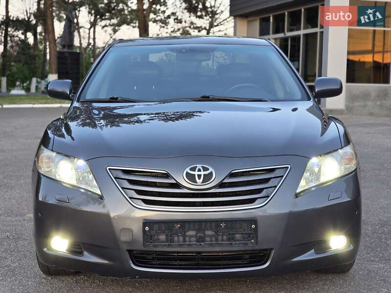 Седан Toyota Camry 2006 в Харькове