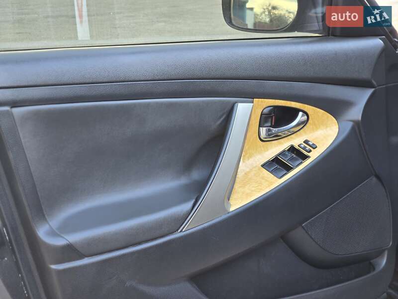 Седан Toyota Camry 2006 в Харькове
