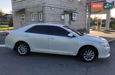 Седан Toyota Camry 2014 в 