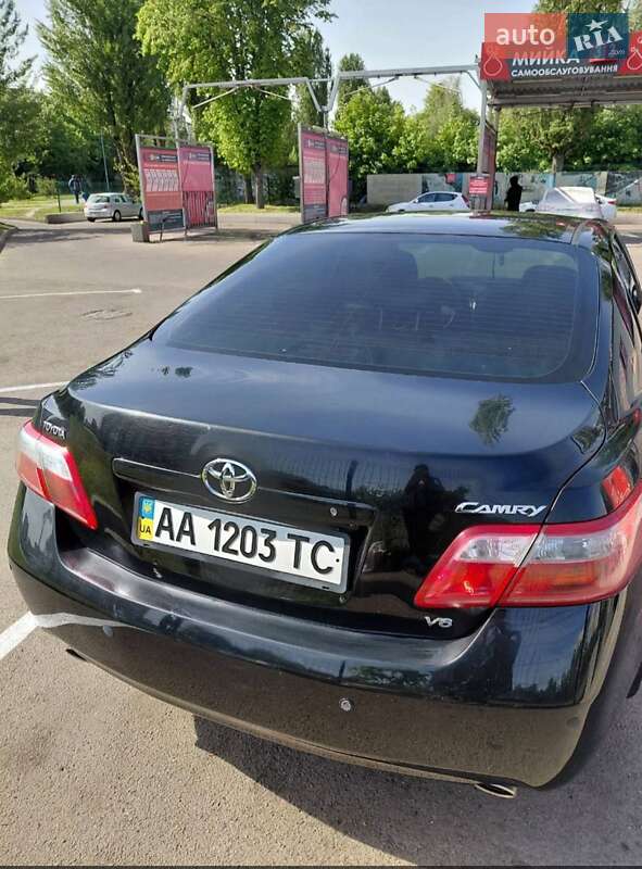 Седан Toyota Camry 2007 в Києві