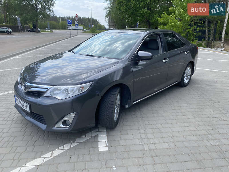 Toyota Camry 2013