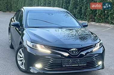 Седан Toyota Camry 2018 в 