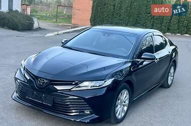 Седан Toyota Camry 2018 в 