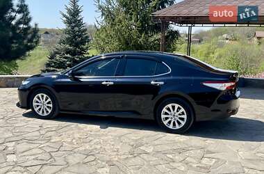 Седан Toyota Camry 2018 в 