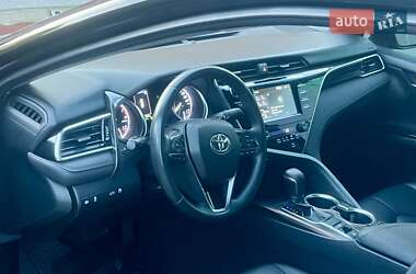 Седан Toyota Camry 2018 в 