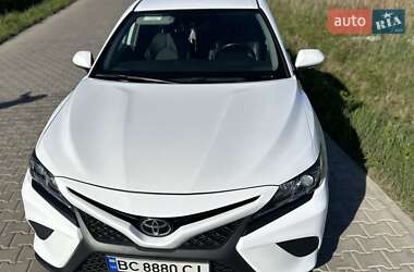 Седан Toyota Camry 2020 в 