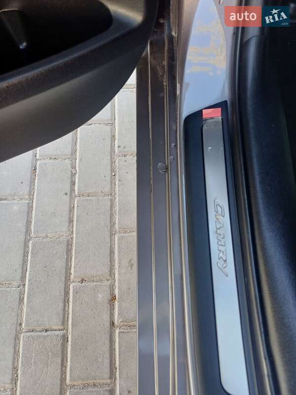 Седан Toyota Camry 2015 в Харкові