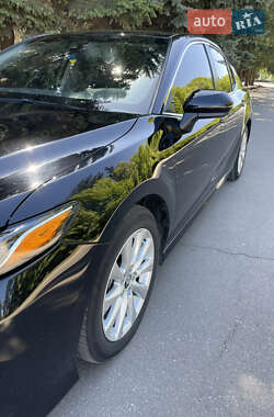 Седан Toyota Camry 2017 в 