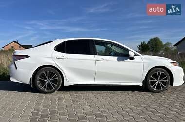 Седан Toyota Camry 2020 в 