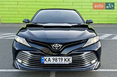 Седан Toyota Camry 2017 в 