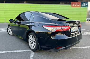 Седан Toyota Camry 2017 в 