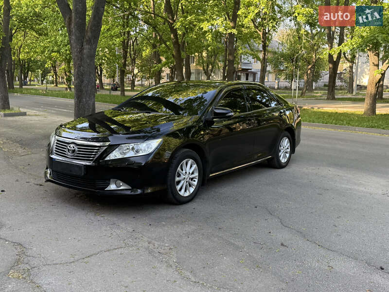 Седан Toyota Camry 2012 в 