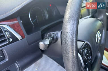 Седан Toyota Camry 2012 в 